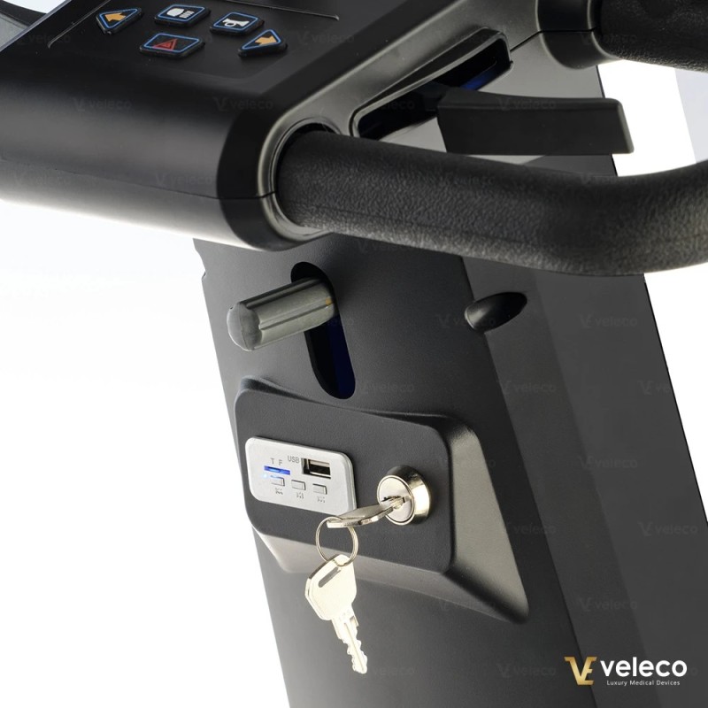 Veleco SHARPY: 4-rädriger Elektromobil mit Kapitänssitz